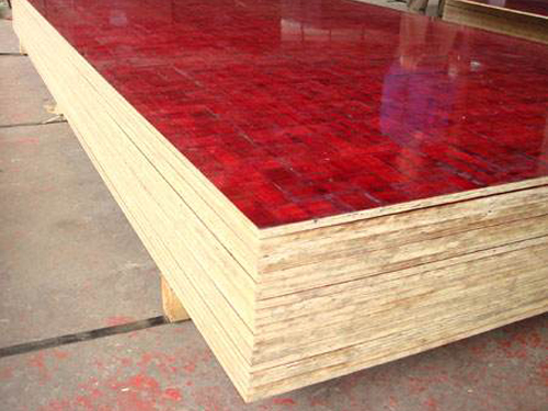 竹胶板的工艺特点和主要用途